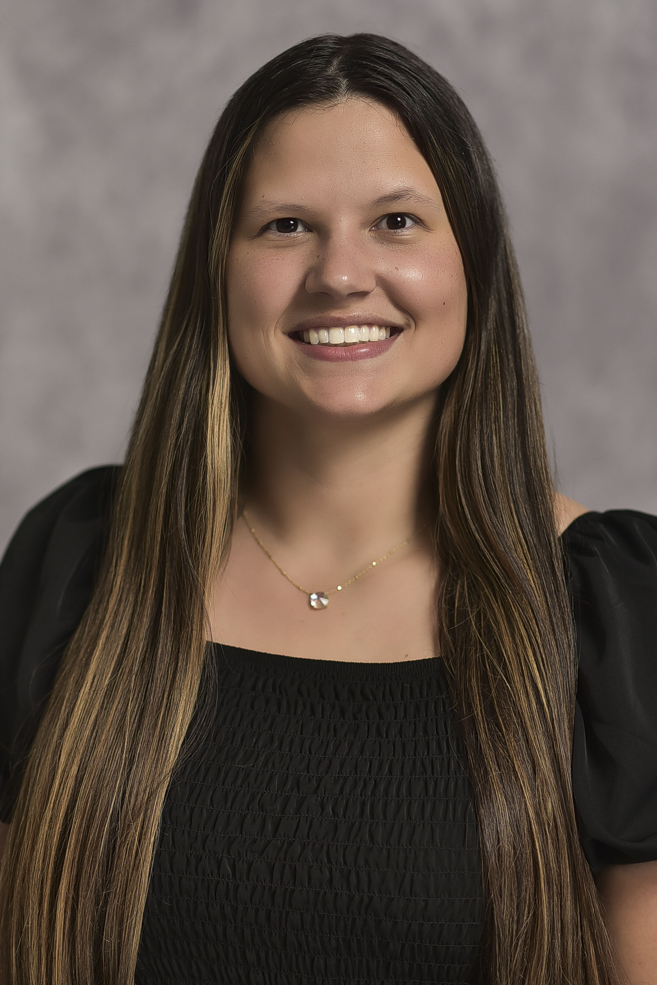 alyssa babbs headshot