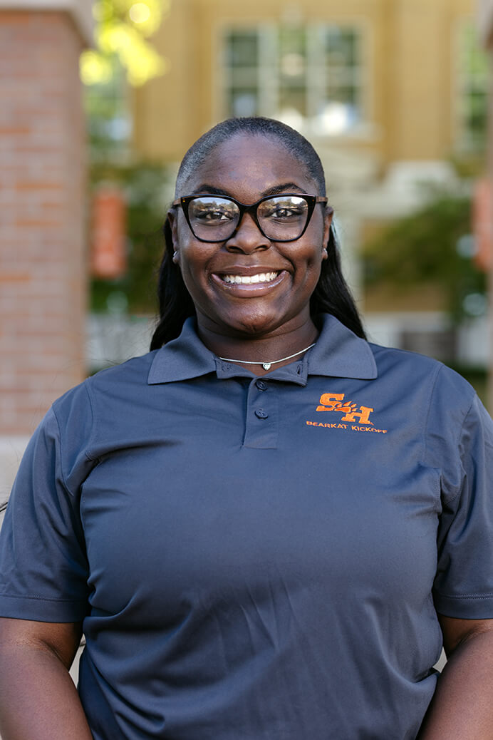 Jayde Williams headshot